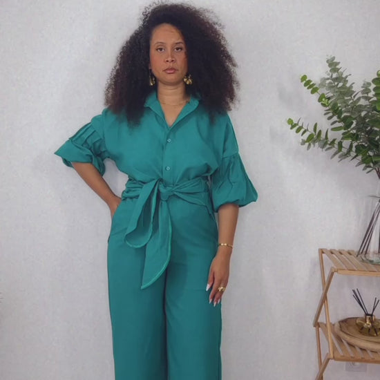 Blouse vert eau, pantalon large, pantalon stretch. Vêtement fait main, cousu à la main. Tissu africain, wax