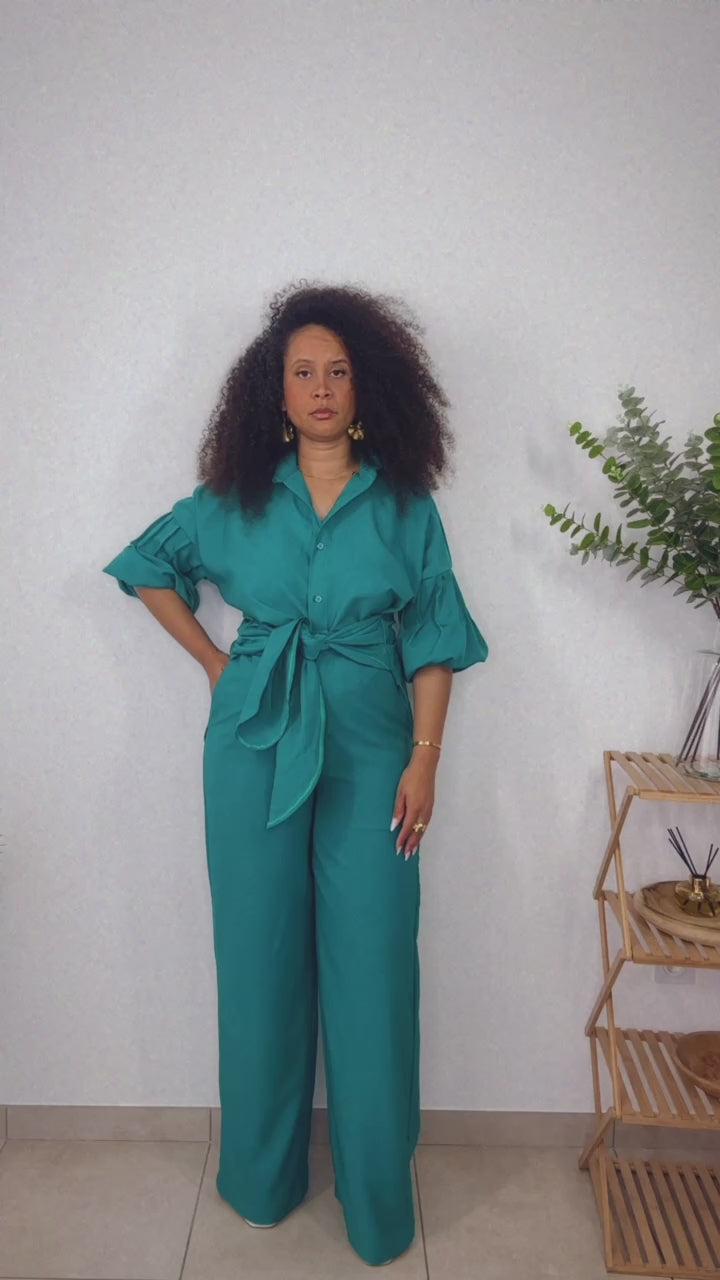Blouse vert eau, pantalon large, pantalon stretch. Vêtement fait main, cousu à la main. Tissu africain, wax