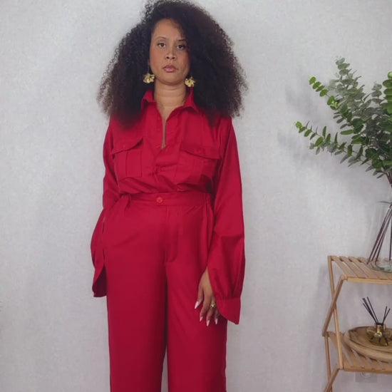 chemise rouge, pantalon ample, pantalon large, stretch. Vêtement fait main, cousu à la main. Tissu africain, wax